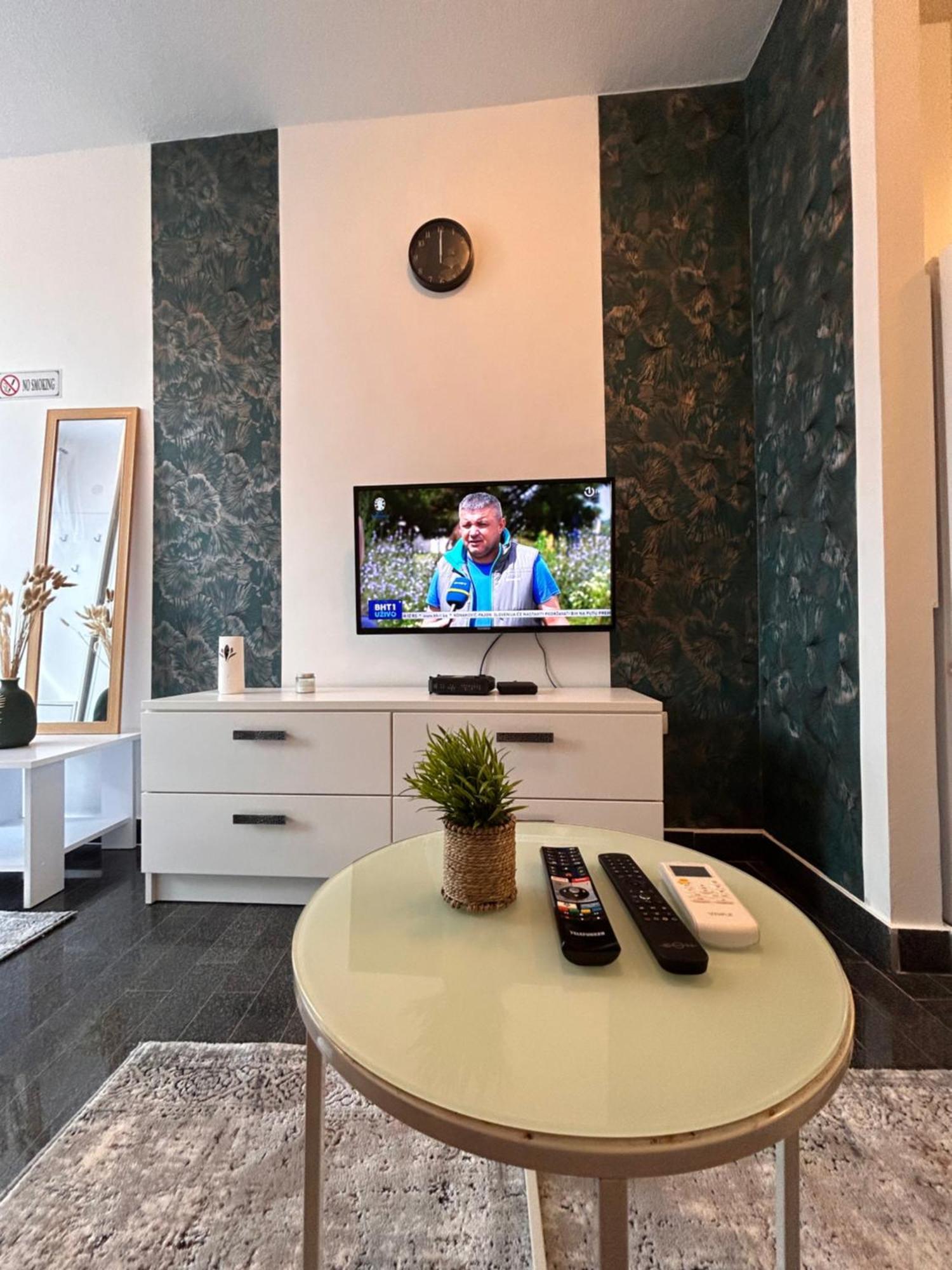 Apartments City Zone Мостар Екстериор снимка