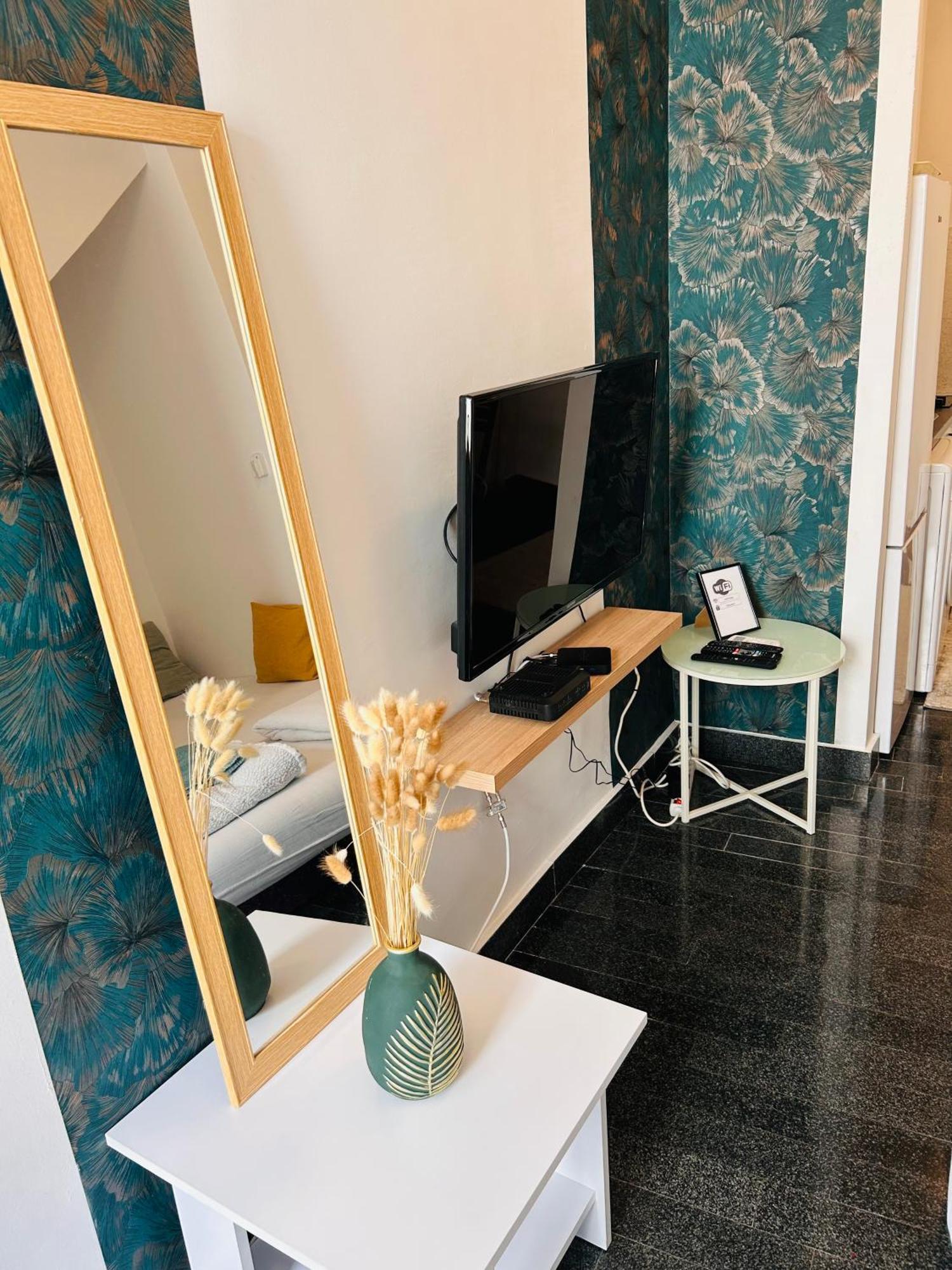 Apartments City Zone Мостар Екстериор снимка